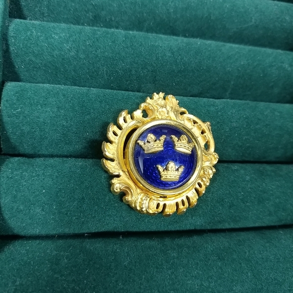 Vintage Sporrong & Co. Stockholm Blue Enamel 3 Crown Gold Brooch Pin Swedish - Picture 15 of 16